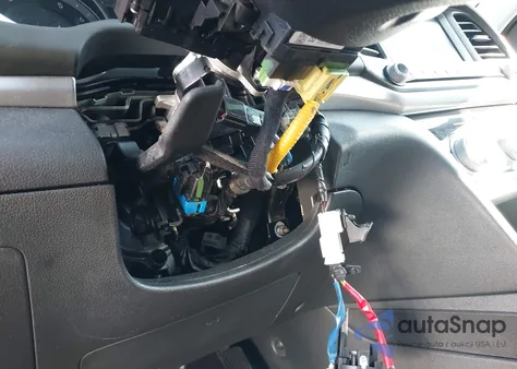 2019 Hyundai Elantra Sel z USA, uszkodzony, nr VIN 5NPD84LF0KH460962